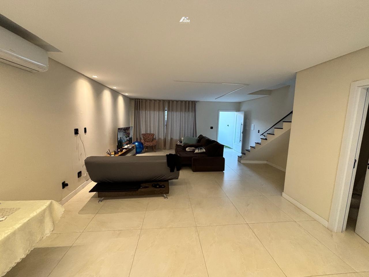 Casa a venda em Camboriú - SC