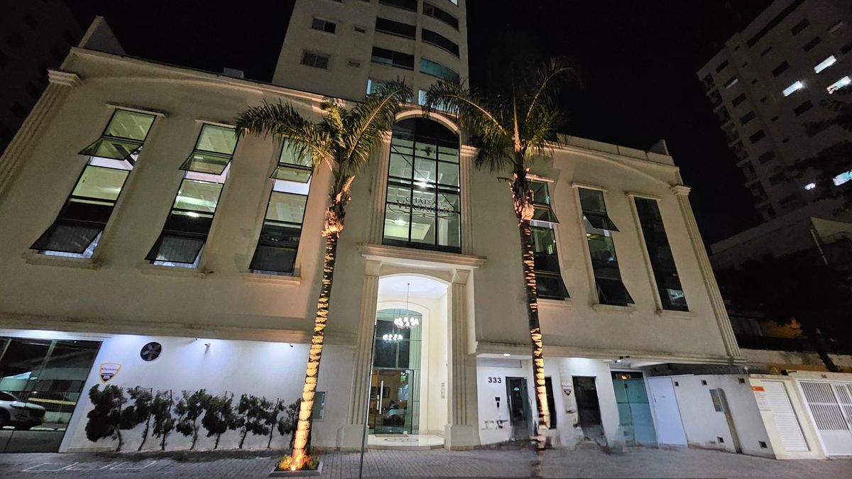 Apartamento diferenciado com 03 quartos no centro de balneário camboriú para | Centro, Balneário Camboriú, Santa Catarina