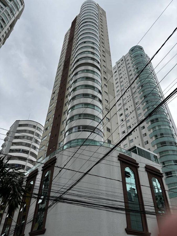 Apartamento a venda 03 quartos em Balneário Camboriú!