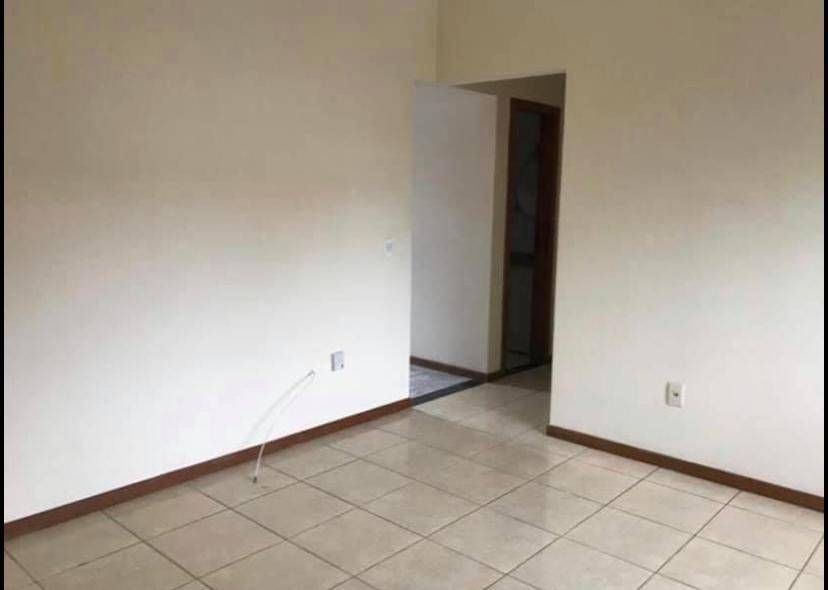 Casa de 3 Quartos no Centro de Balneário Camboriú – Espaço, Lazer e Localização Exclusiva