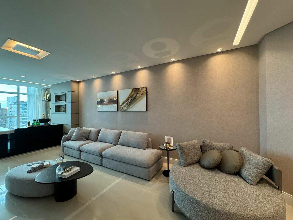 Apartamento com 03 suítes no centro de balneário camboriú. para | Centro, Balneário Camboriú, Santa Catarina