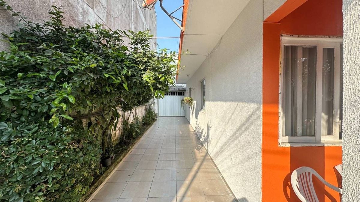 Casa com 03 quartos à venda, bairro Vila Real, Balneário Camboriú, Santa Catarina