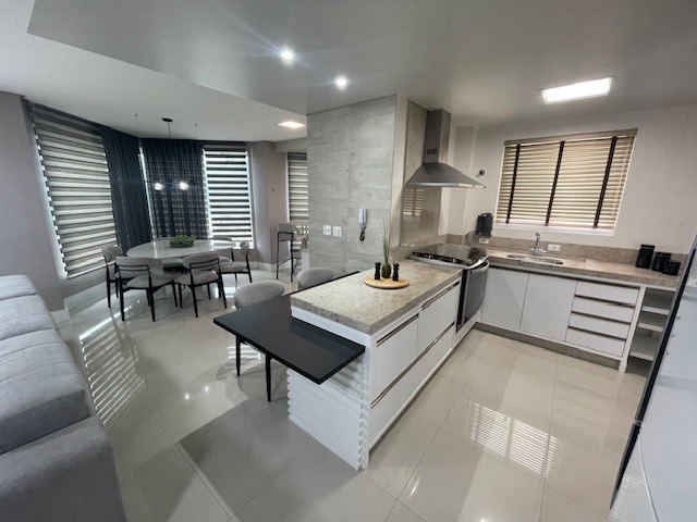 Apartamento com 03 quartos no centro de balneário camboriú. para | Centro, Balneário Camboriú, Santa Catarina