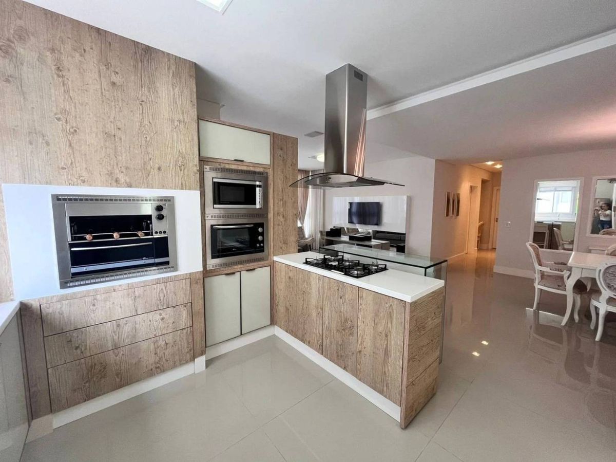 Apartamento a venda 03 quartos, centro de balneário camboriú-sc