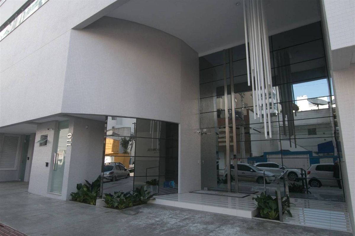 Apartamento a venda 03 quartos, centro de balneário camboriú-sc