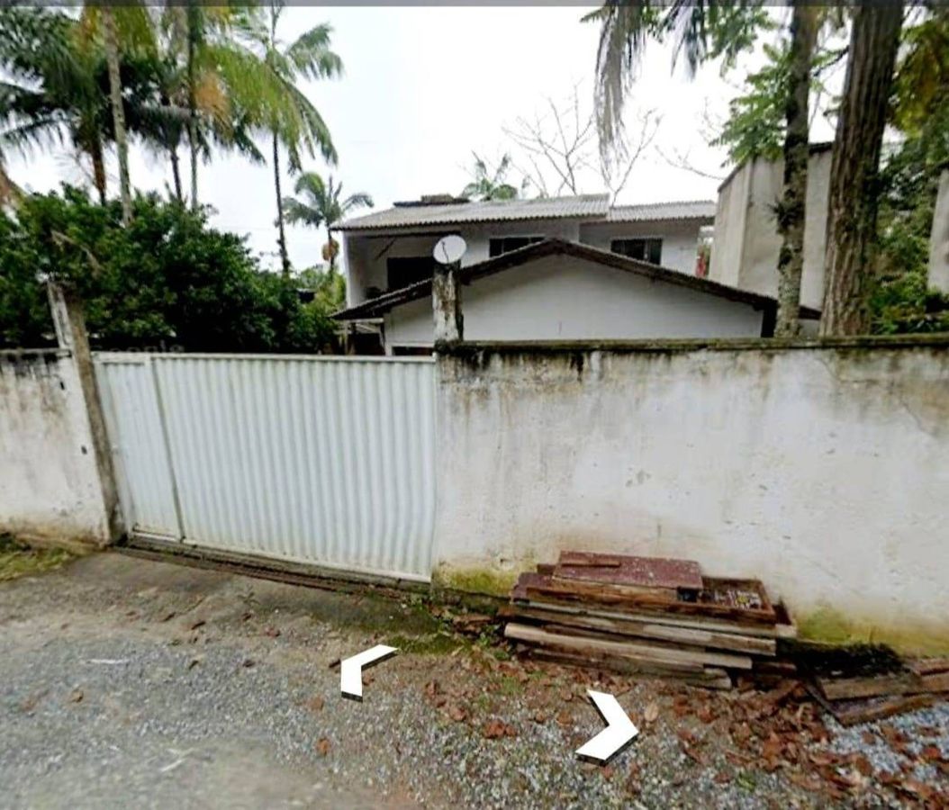 Terreno a venda na Praia do Estaleirinho - Balneário Camboriú