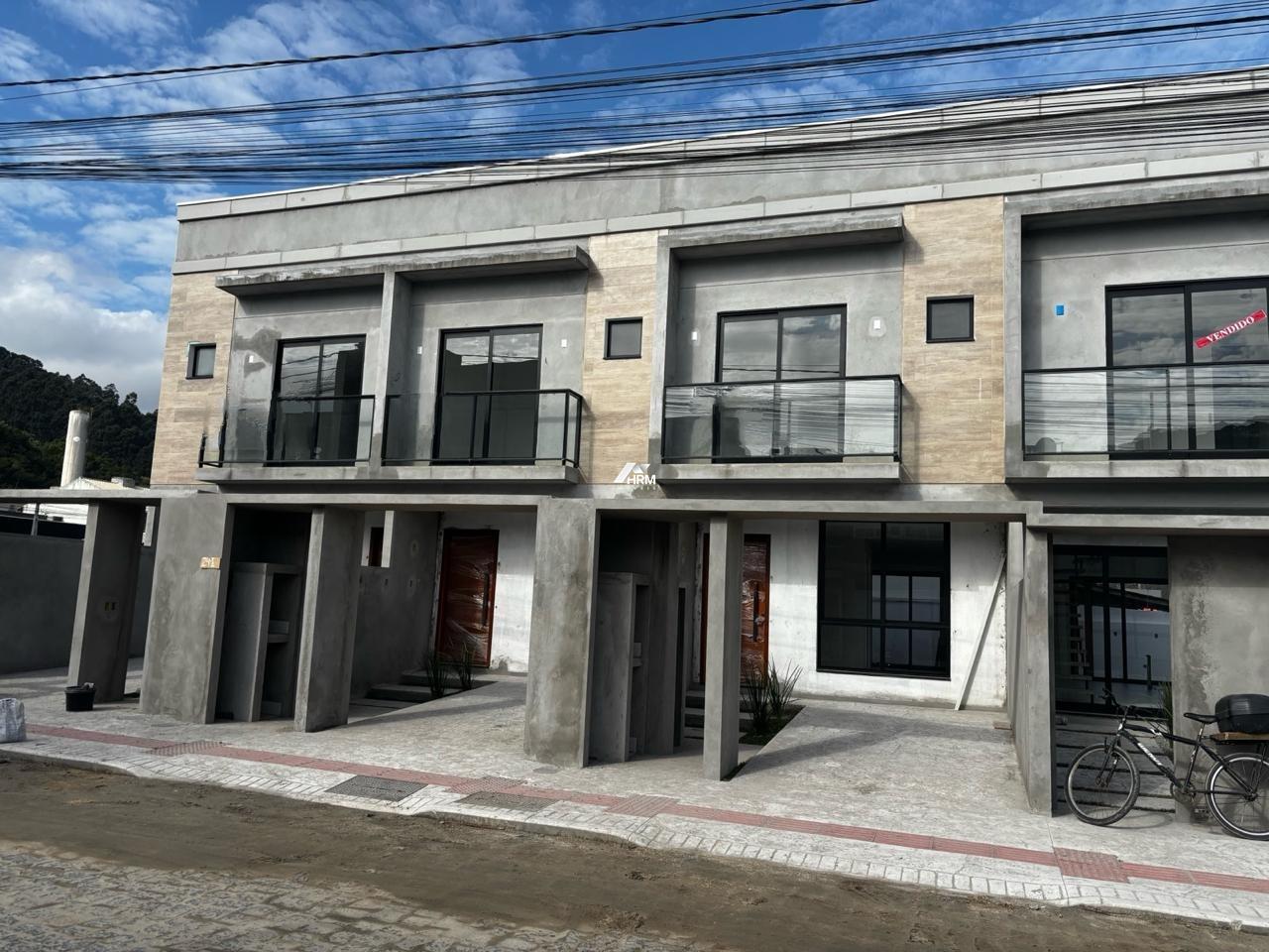 Casa a venda em Camboriú - SC