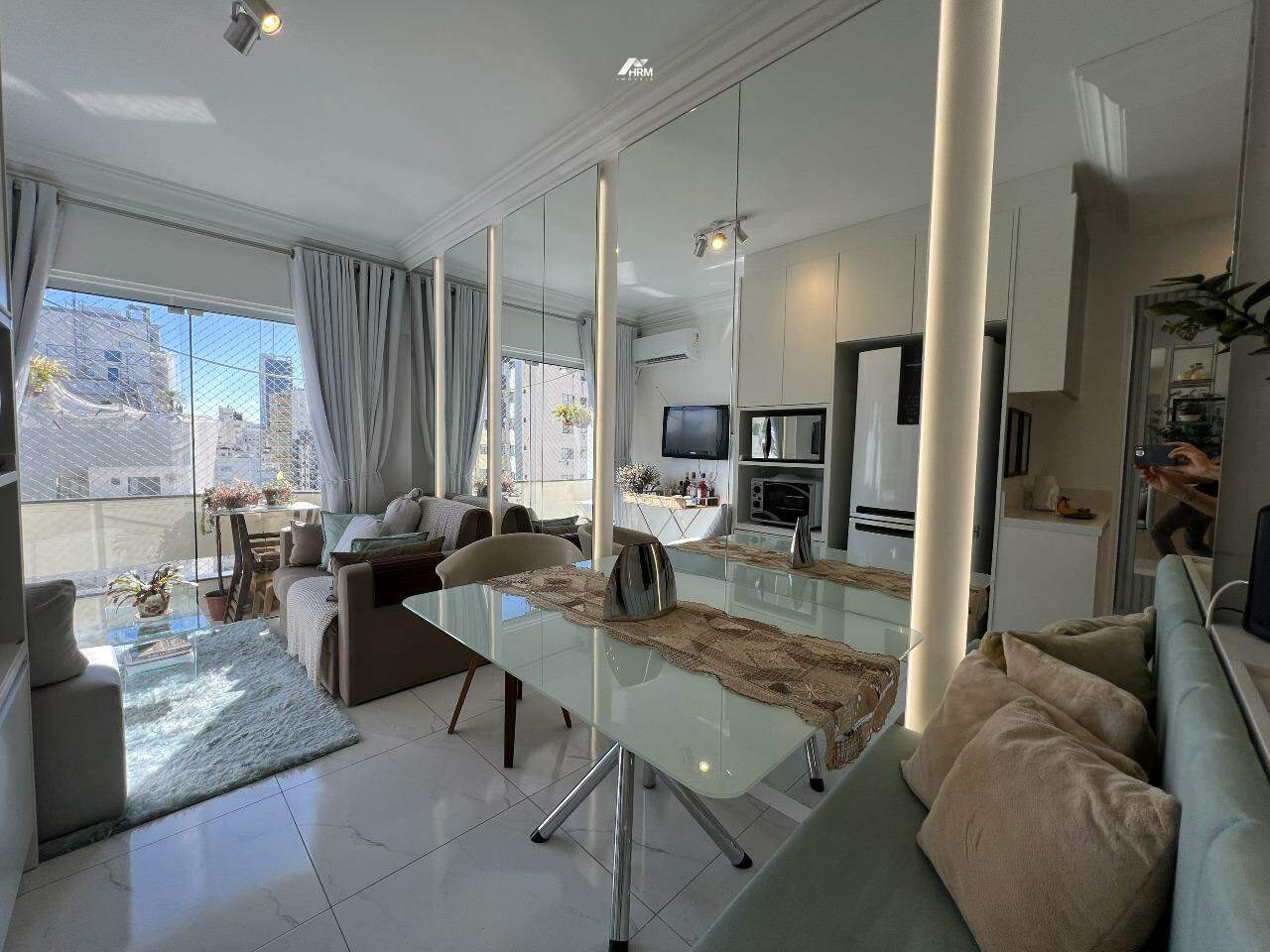 Apartamento mobiliado 1 dormitório para venda região central Balneário Camboriú - SC