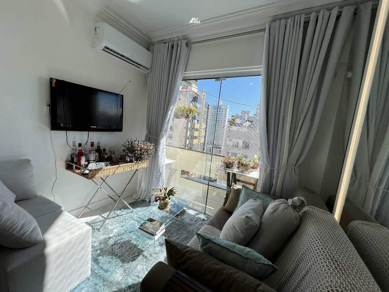Apartamento mobiliado 1 dormitório para venda região central Balneário Camboriú - SC