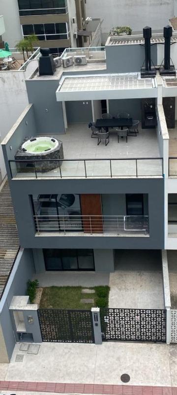 Casa a venda em Balneário Camboriú!