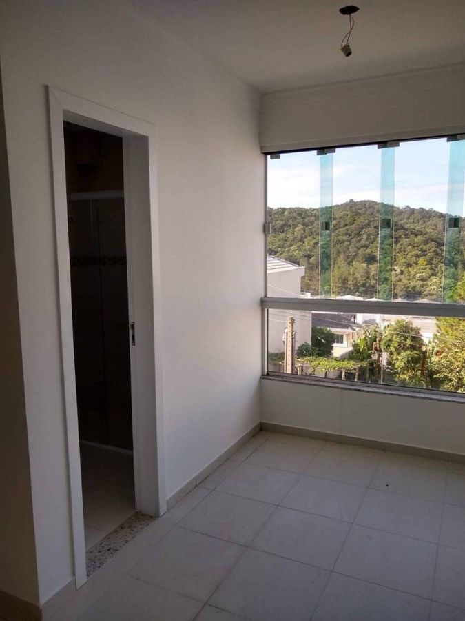 Casa sobrado de 03 dormitórios em balneário camboriú-sc para | Ariribá, Balneário Camboriú, Santa Catarina