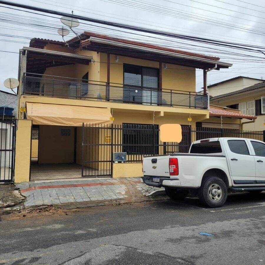 Casa a venda 3 Dormitórios em balneário camboriú para | Nações, Balneário Camboriú, Santa Catarina