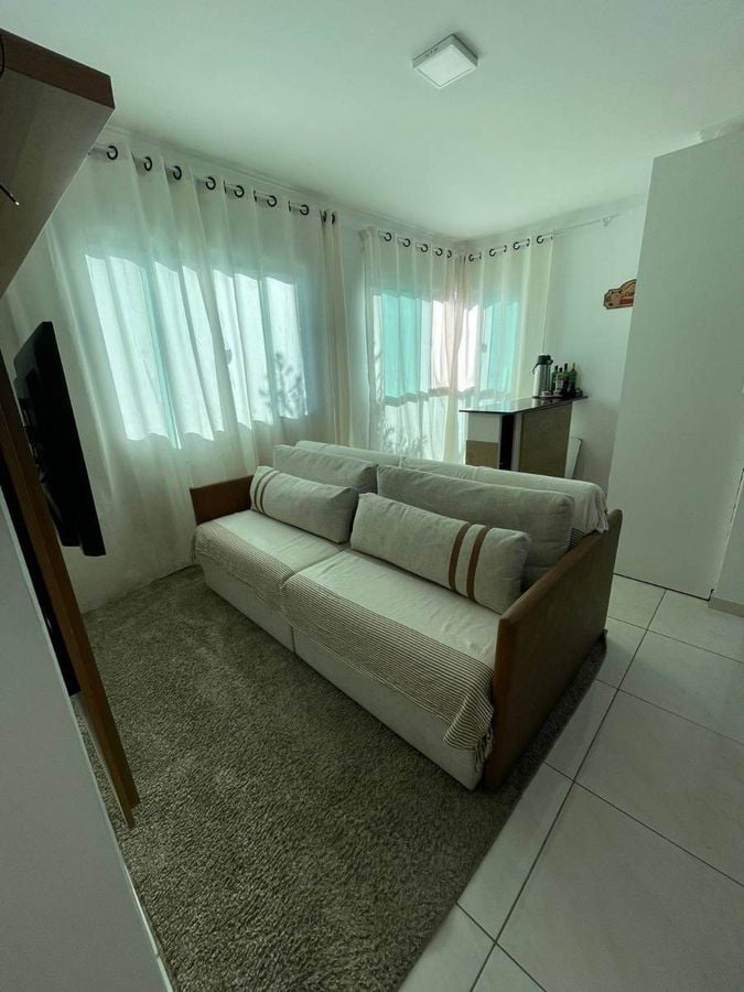 Apartamento com 2 quartos em Camboriú.