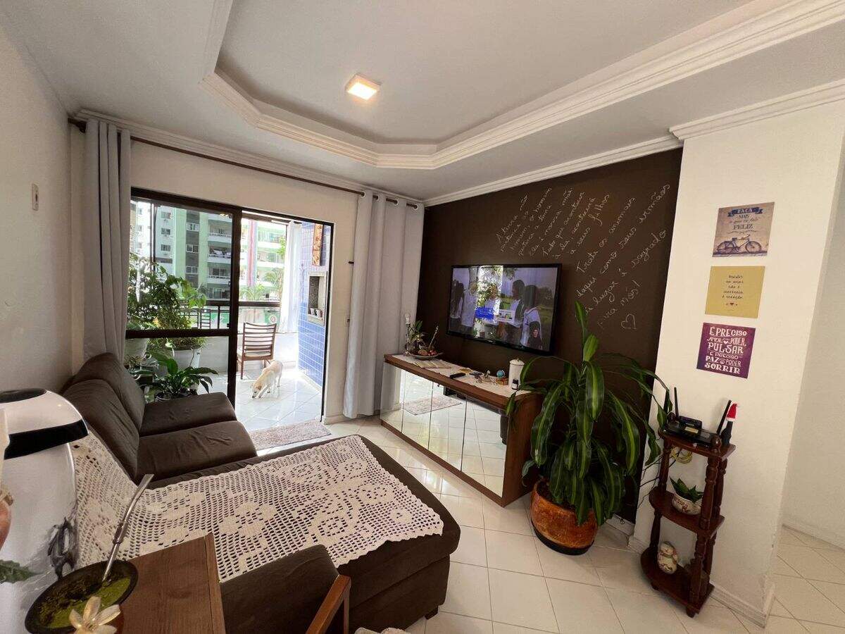 Apartamento a venda com 3 dormitórios | Centro Balneário Camboriú