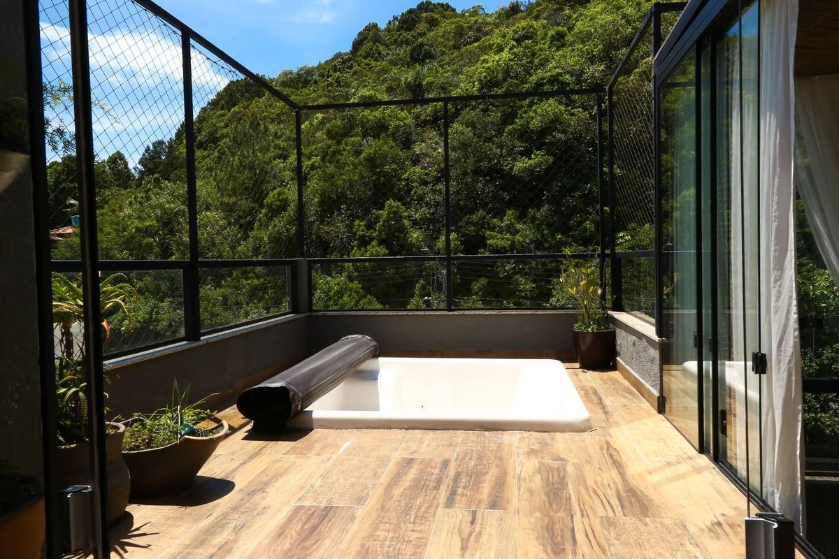 Casa com 2 quartos para venda |