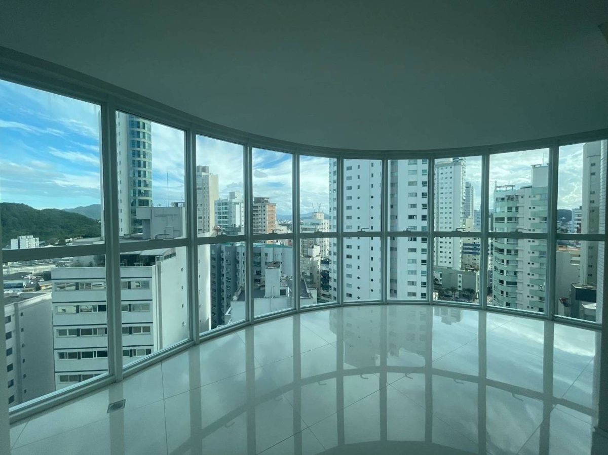 Apartamento a venda em Balneário Camboriú!