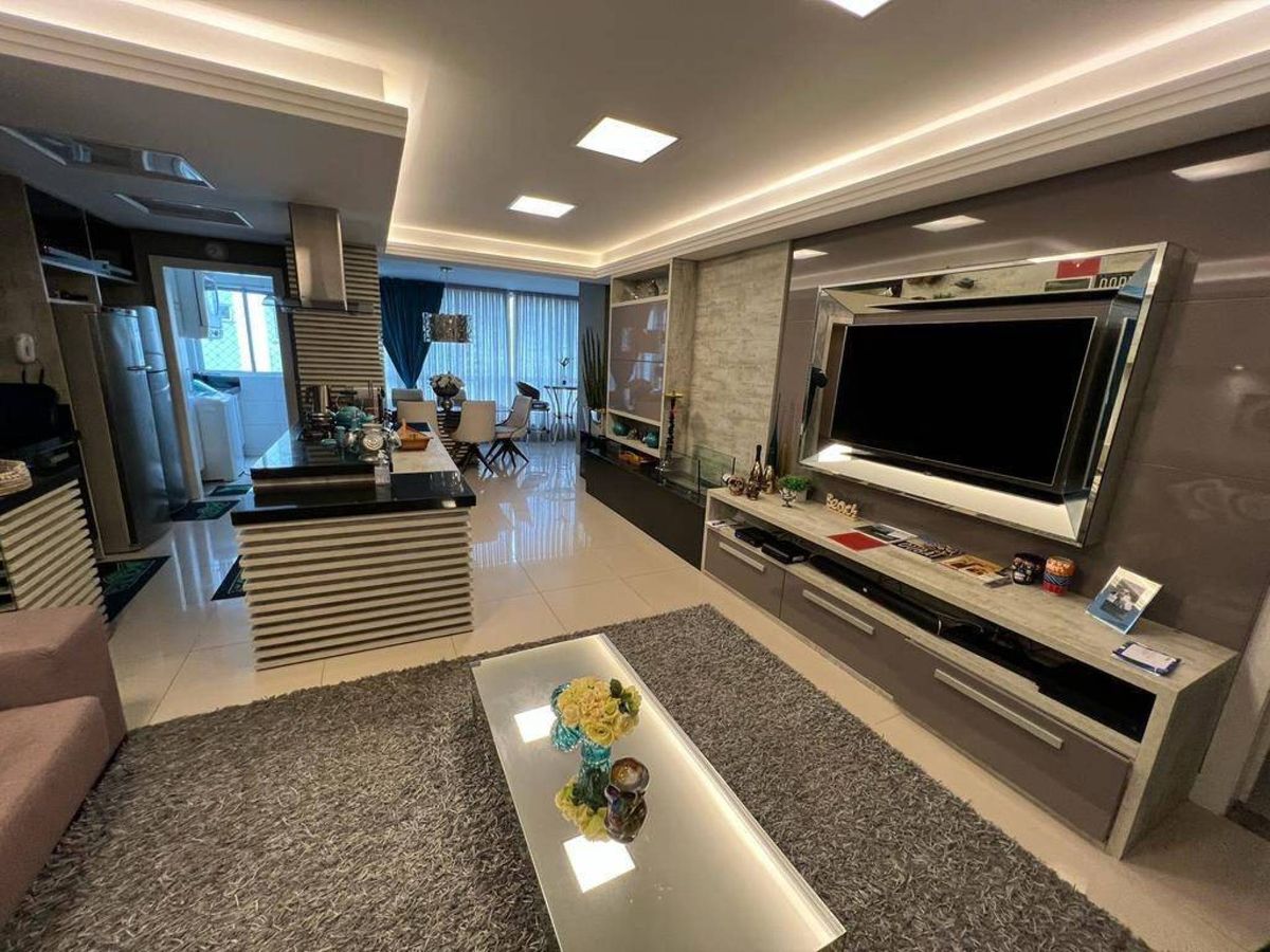 Apartamento diferenciado no Centro de Balneário Camboriú.