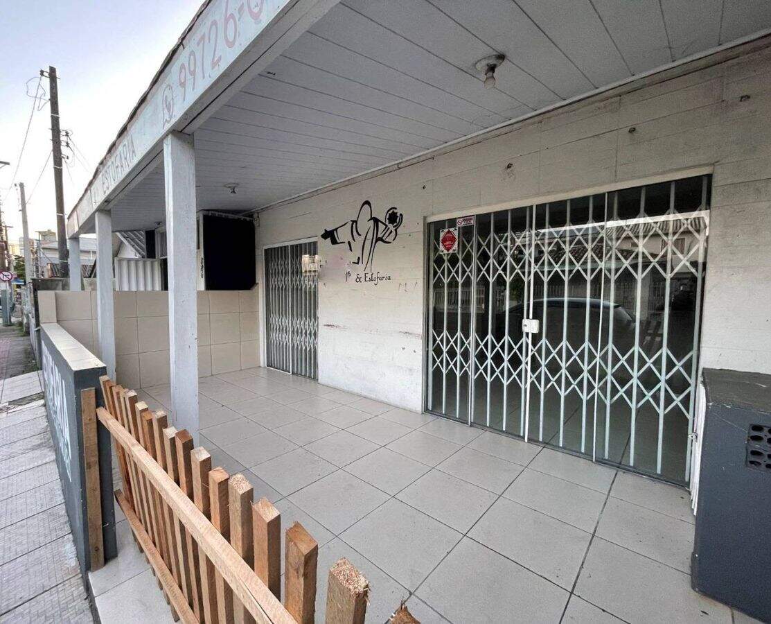 Casa residencial à venda em Balneário Camboriú (Estados) – 3 quartos, 1 vaga, 162 m²