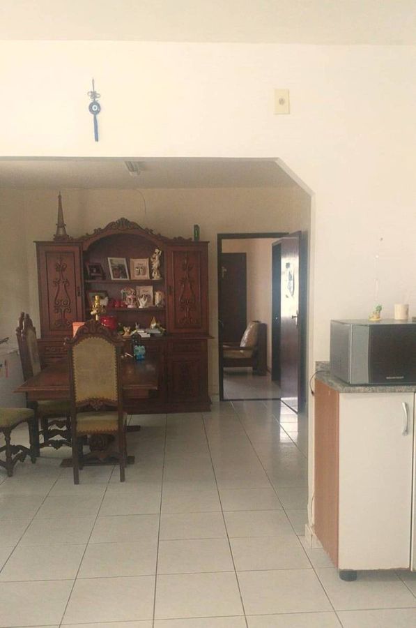Casa de 3 dormitórios no centro de balneário camboriú. para | Centro, Balneário Camboriú, Santa Catarina