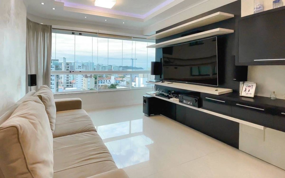 Apartamento a venda na Praia Brava - Itajaí -SC