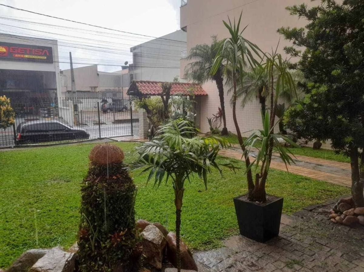 Casa à venda em camboriú - areias, com churrasqueira e sacada para | Areias, Camboriú, Santa Catarina