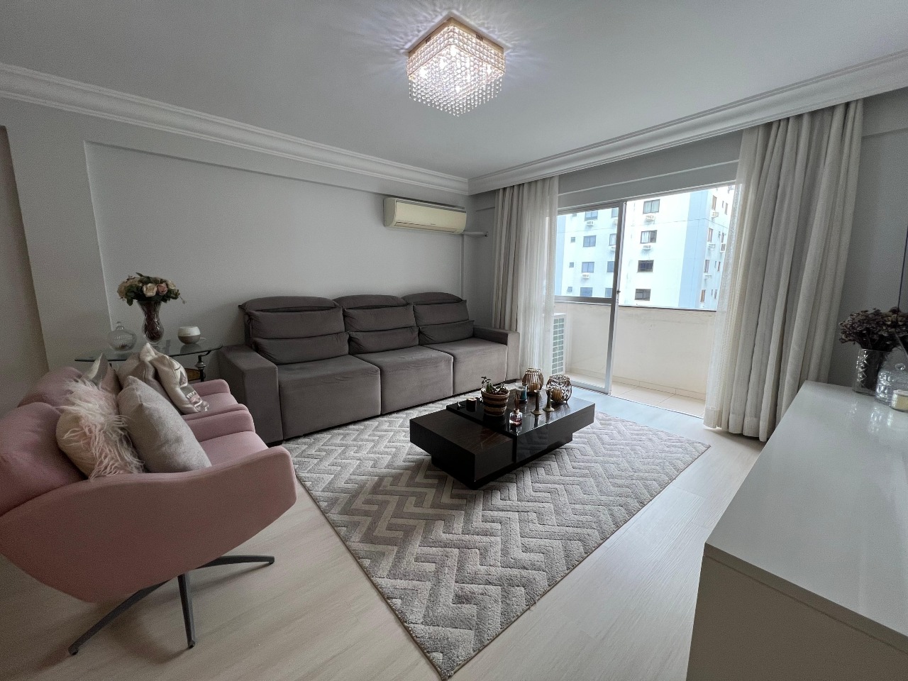 Apartamento quadra mar com 03 quartos à venda em Balneário Camboriú, Santa Catarina
