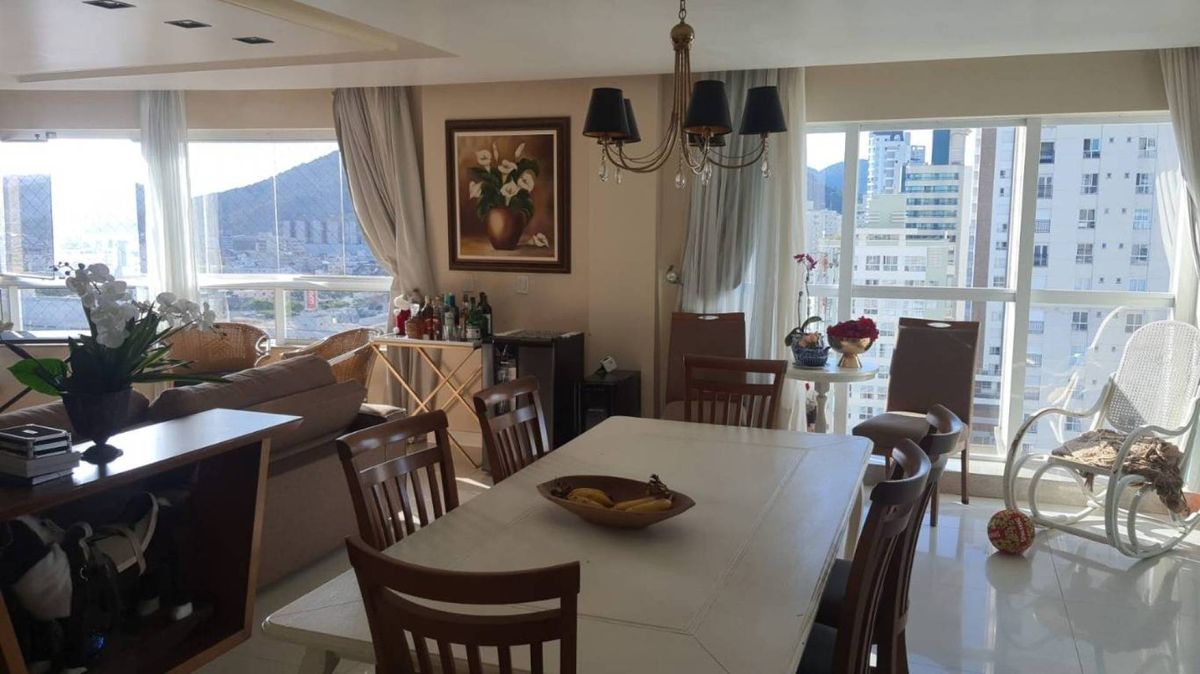 Apartamento 04 quartos no centro de balneário camboriú-sc para | Centro, Balneário Camboriú, Santa Catarina