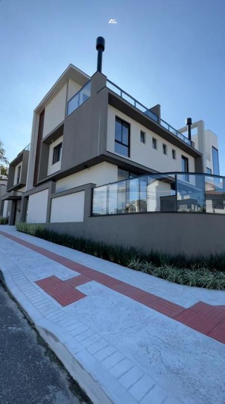 Casa residencial em Balneário Camboriú – Ariribá, 3 suítes, frente, 182 m²