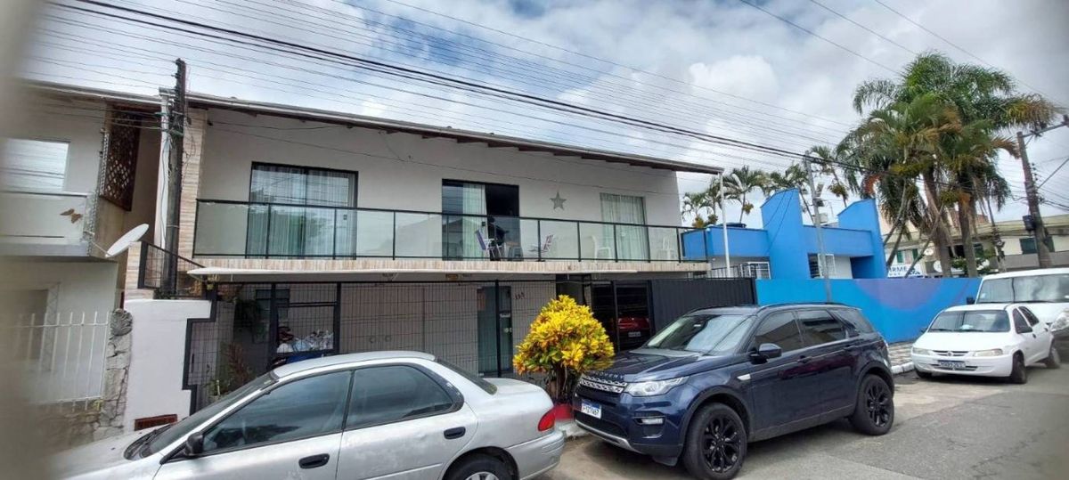 Casa com 8 quitinetes à venda em balneário camboriú- sc. para | Municípios, Balneário Camboriú, Santa Catarina