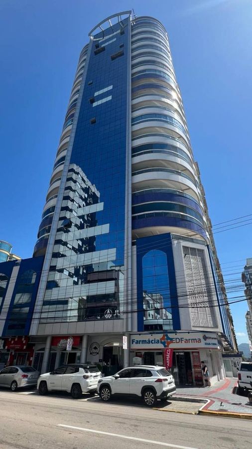 Apartamento com 4 quartos para venda |