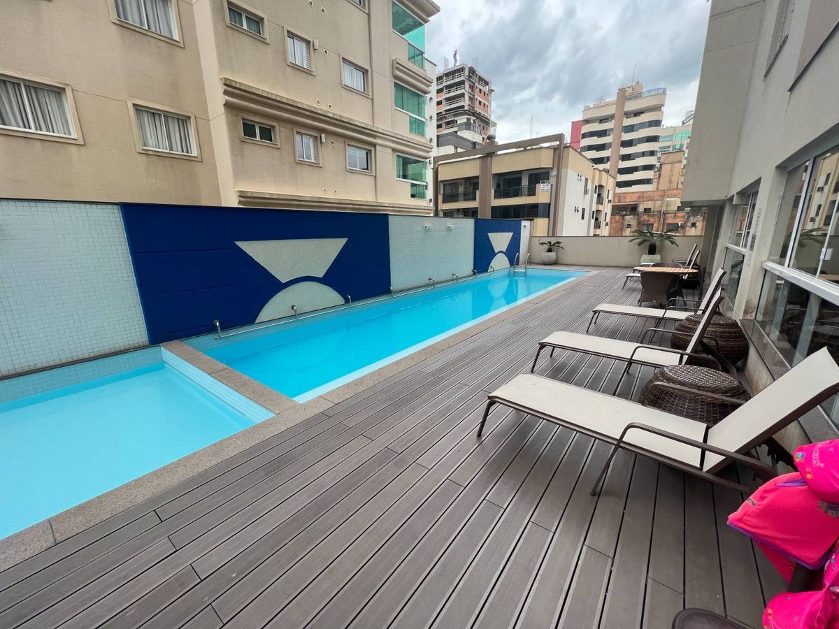 Apartamento com 4 quartos para venda |