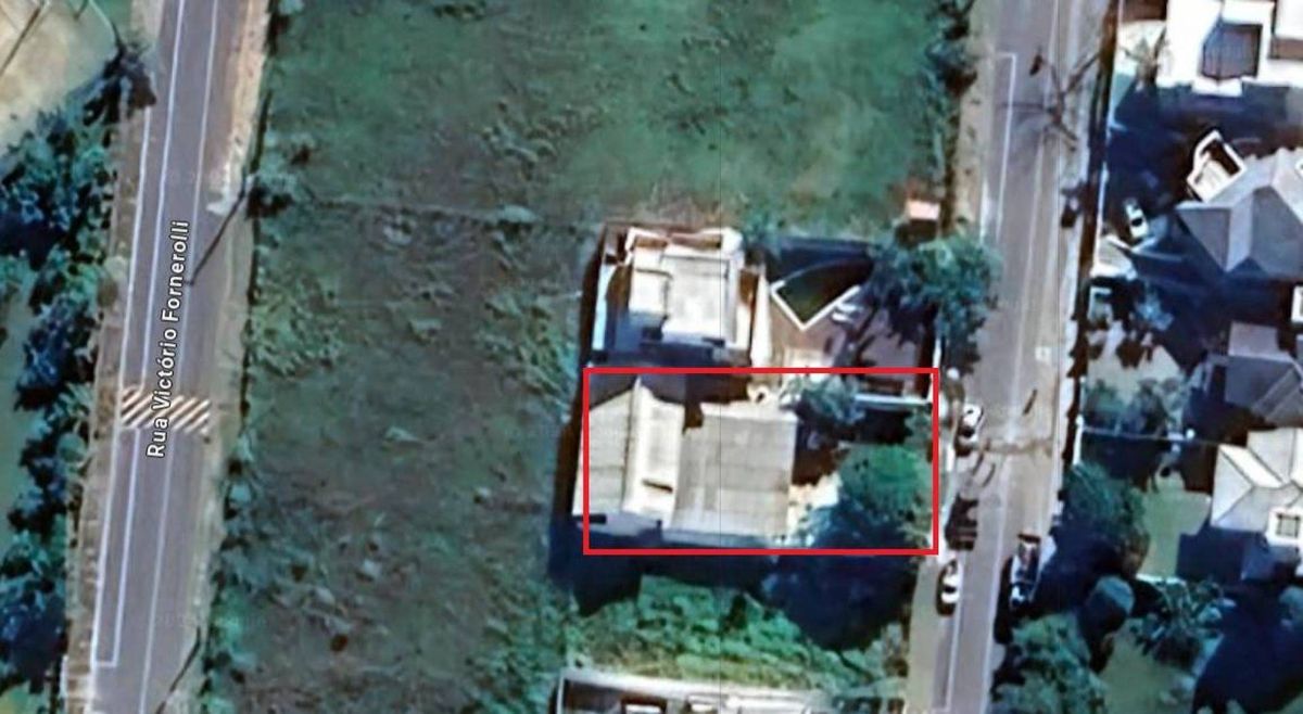 Terreno com 1.028m² a venda na Praia do Estaleirinho em Balneário Camboriú, SC