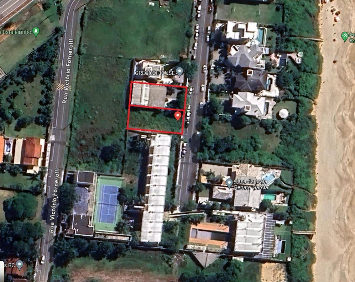 Terreno com 1.028m² a venda na Praia do Estaleirinho em Balneário Camboriú, SC