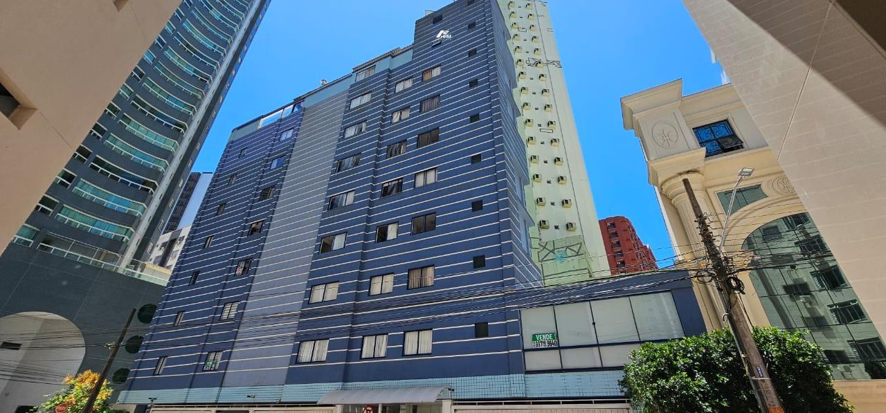 Apartamento 3 dormitórios Quadra Mar 1 vaga de Garagem Centro em Balneário Camboriu em Santa Catarina