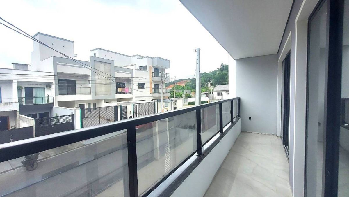 Sobrado triplex a venda em camboriú para | São Francisco de Assis, Camboriú, Santa Catarina