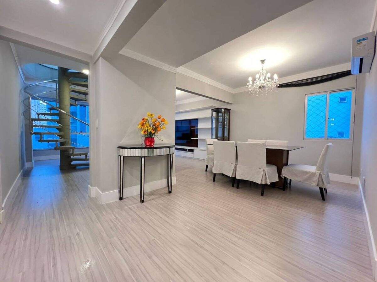 Apartamento cobertura duplex, 220m², com 03 quartos, para venda | Centro, Balneário Camboriú, Santa Catarina
