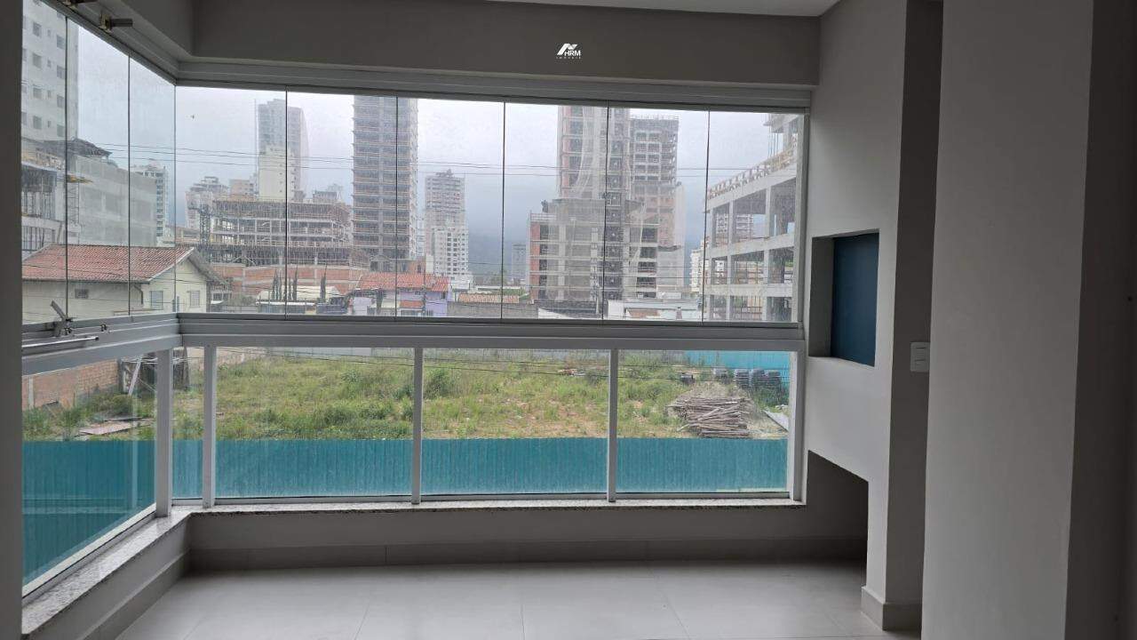 Apartamento gardem com 2 suítes e varanda gourmet em Balneário Perequê – Financia e aceita permuta