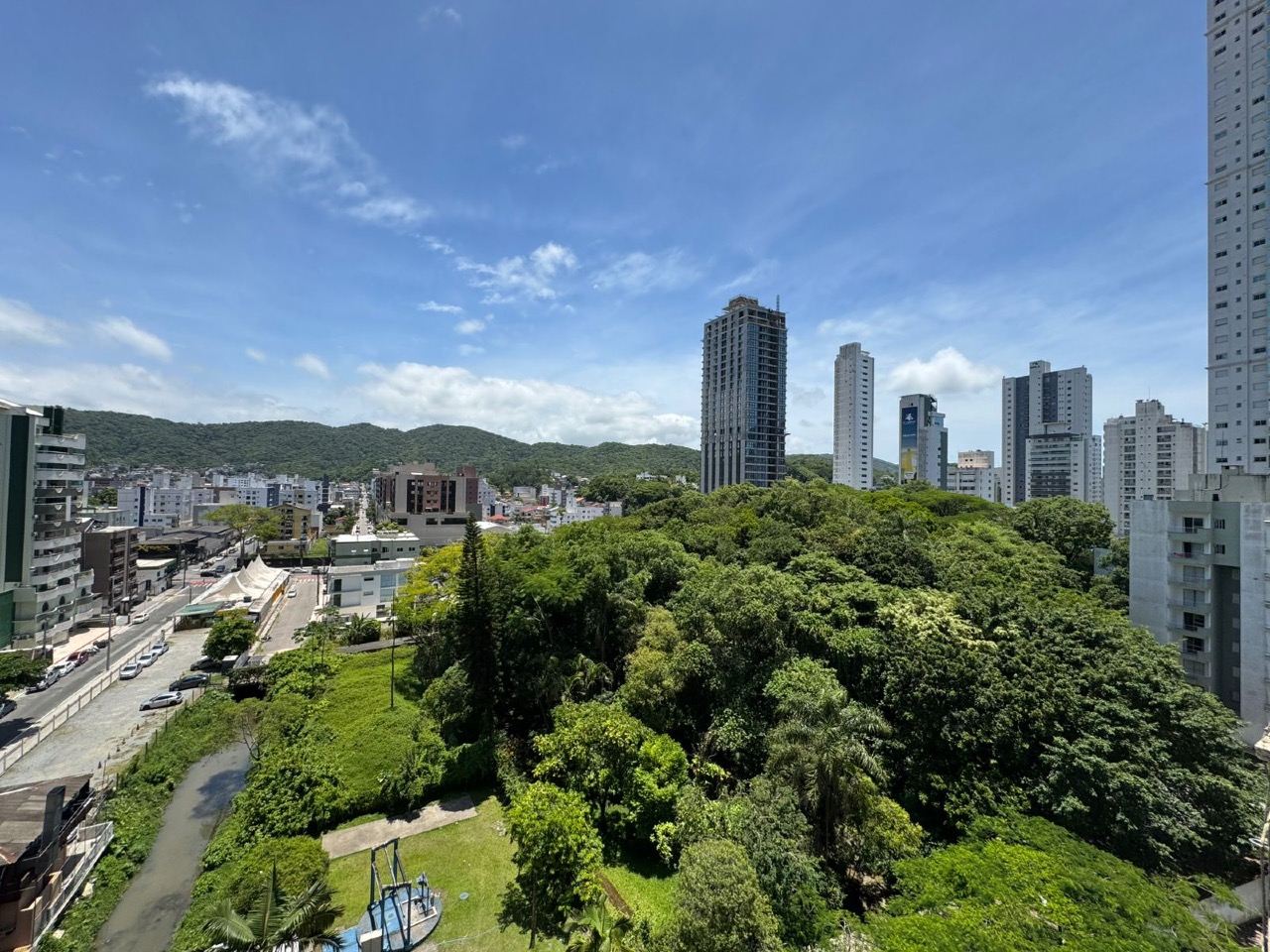 Apartamento no Centro de Balneário Camboriú - Barra Norte.