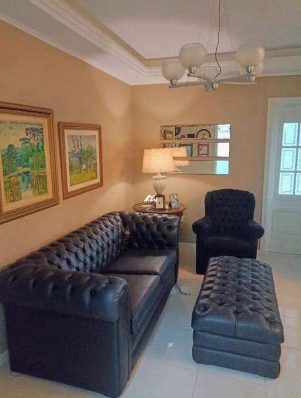 Apartamento 3 suítes quadra mar à venda em Balneário Camboriú-SC