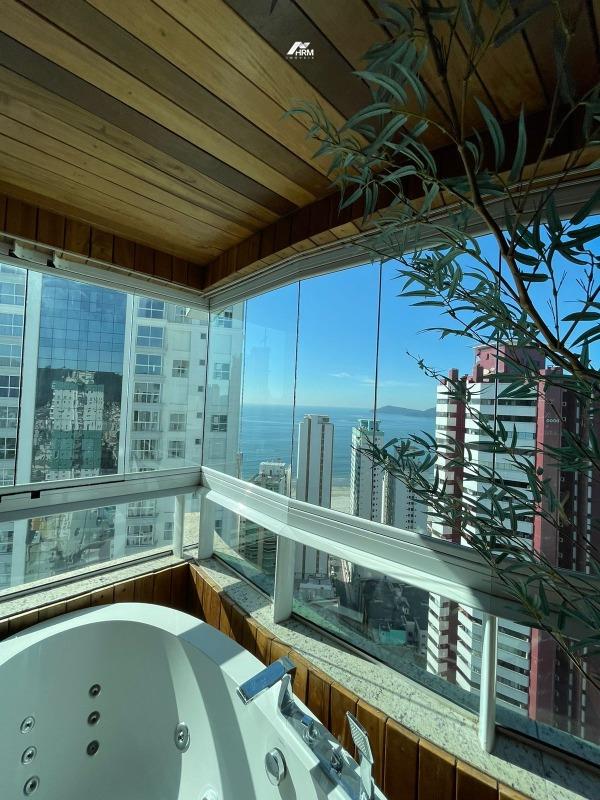 Torre d’Napoli: Exclusividade e Alto Padrão em Cada Andar