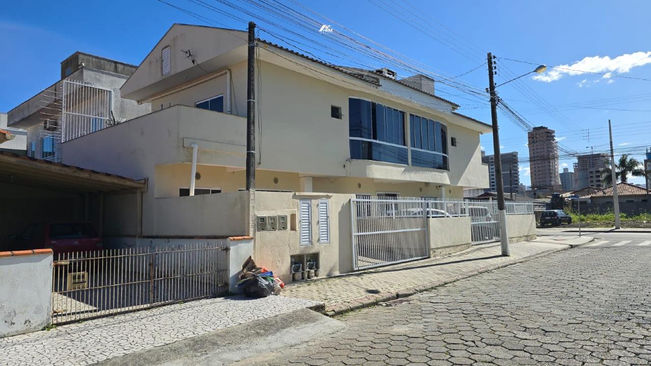 Terreno Residencial de 252m² com 3 apartamentos– Perequê, Porto Belo | Financia e Aceita Permuta