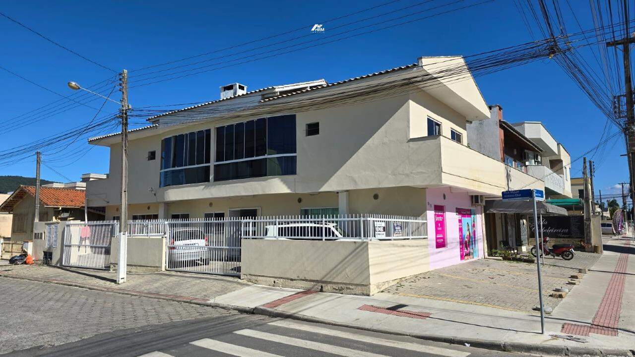 Terreno Residencial de 252m² com 3 apartamentos– Perequê, Porto Belo | Financia e Aceita Permuta