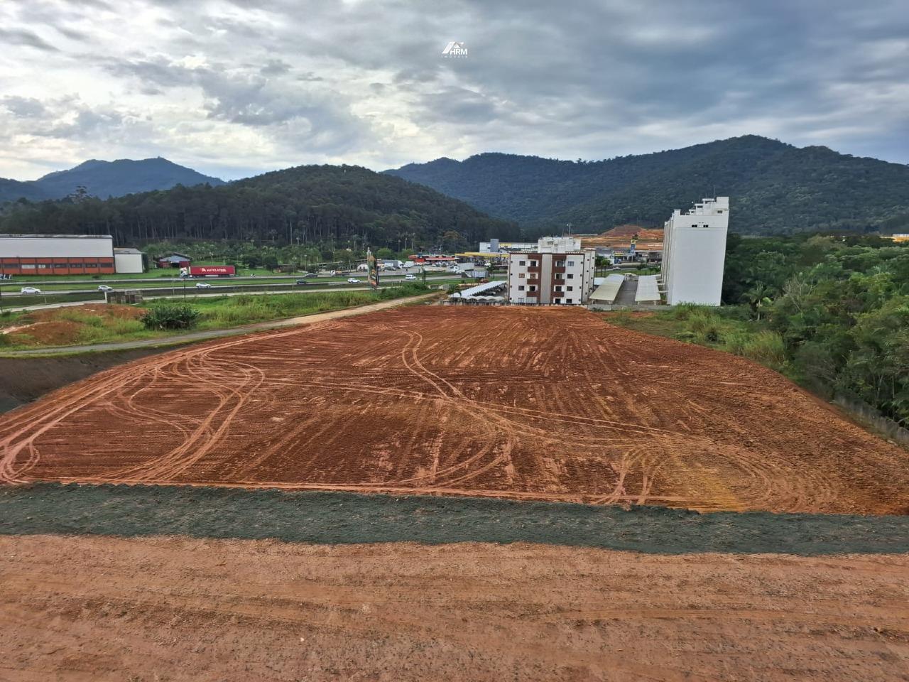 Terreno com Potencial Único de Investimento — Várzea do Ranchinho