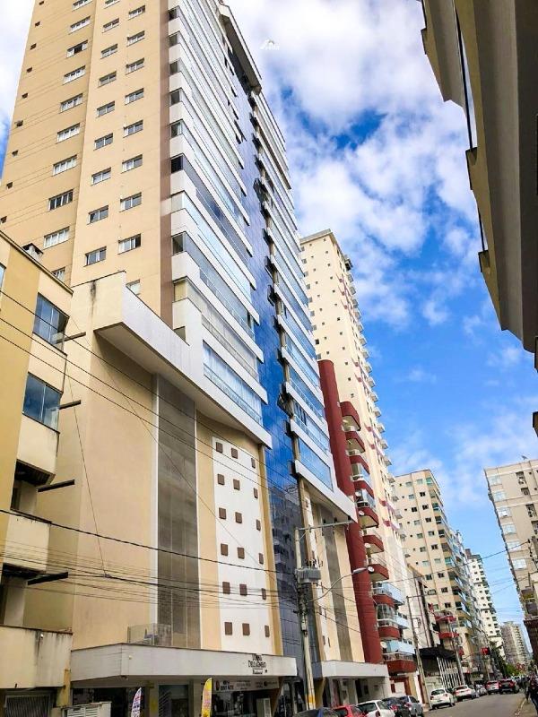 Luana Delagnello – Conforto e Lazer em Meia Praia