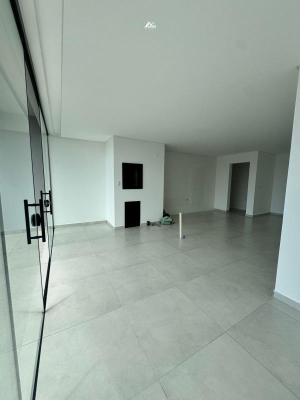 Apartamento 2 suítes com vista para montanha, frente, em Camboriú (Areias) — Financiamento e Permuta