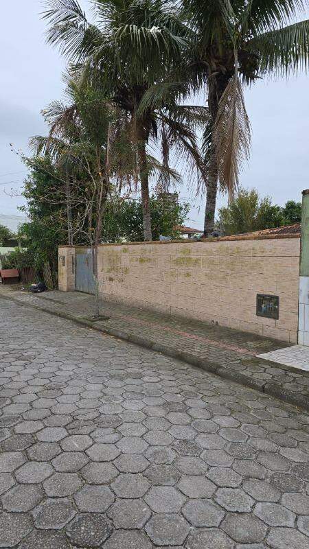 Terreno Residencial em Perequê, Porto Belo - 504 m² com Sol da Manhã e Vista para Montanha