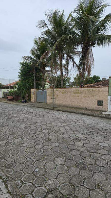 Terreno Residencial em Perequê, Porto Belo - 504 m² com Sol da Manhã e Vista para Montanha