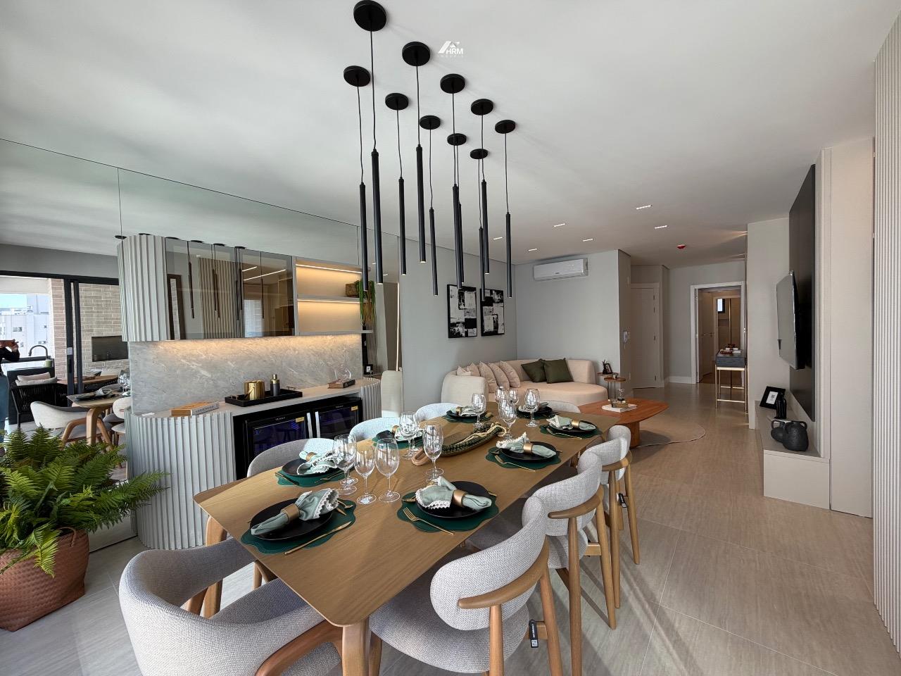 Apartamento no Centro de Balneário Camboriú, próximo ao supermercado De Angelina.