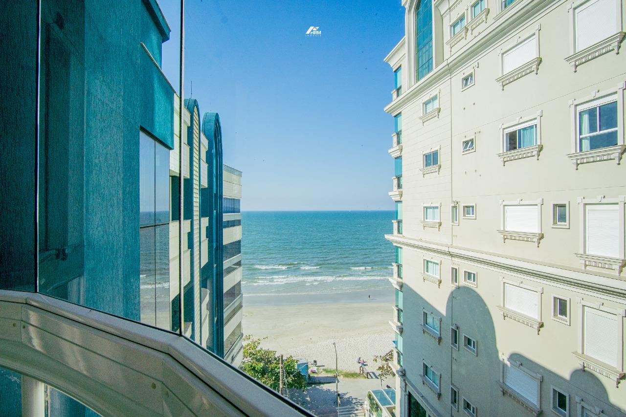 Dona Léa – Conforto, Lazer e Vista Panorâmica em Meia Praia