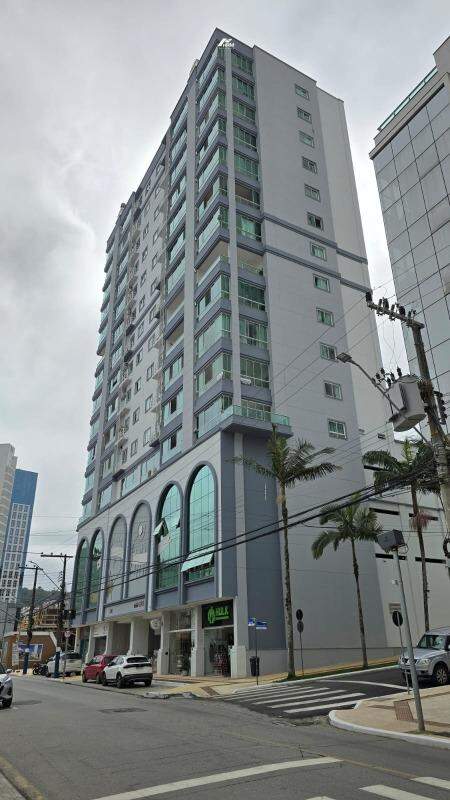 Apartamento 2 suítes mobiliado com varanda gourmet, 2 vagas — Balneário Camboriú (Pioneiros)